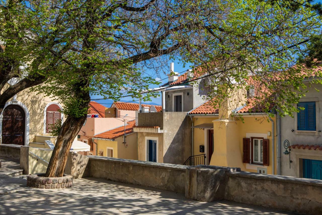 Little House In Baska Lejlighed Eksteriør billede